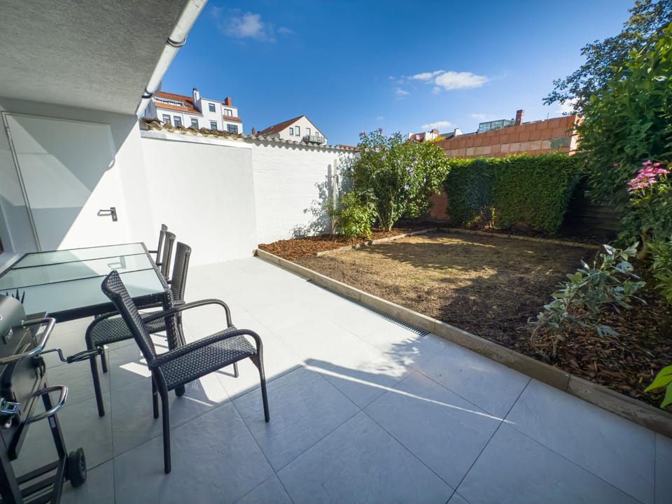Patio, Garden