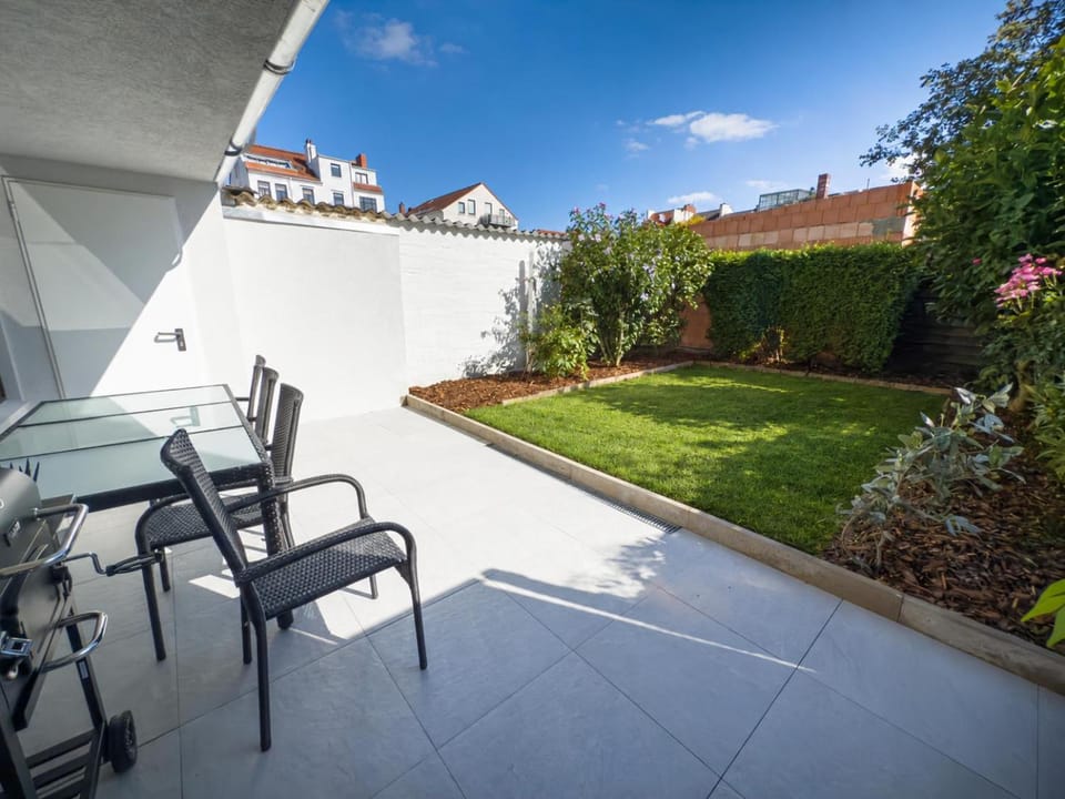 Patio, Patio, BBQ facilities, BBQ facilities, Garden, Garden, Dining area, Garden view, Garden view