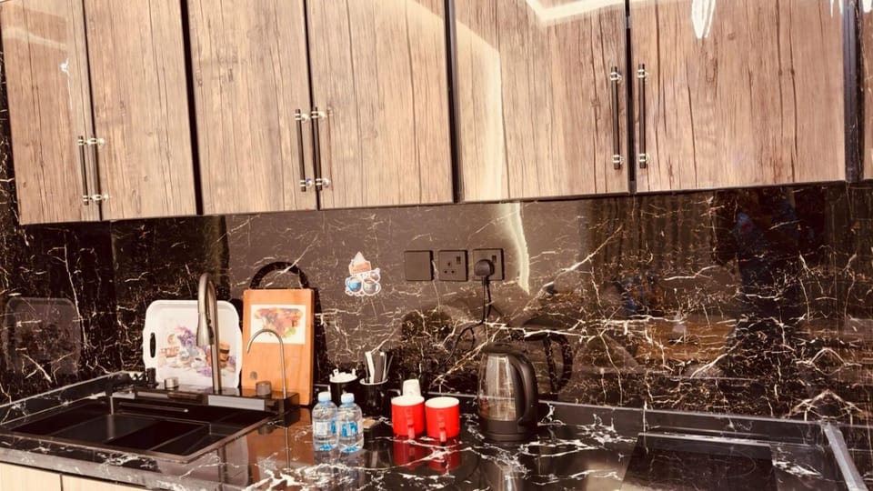 شقة بغرفة نوم و صالة بمدخل برمز سري Apartment in Jeddah