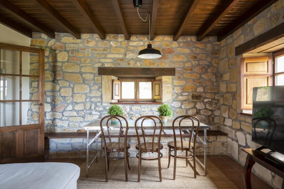 Alojamiento Rural Casa Roble -13802 House in Cantabria
