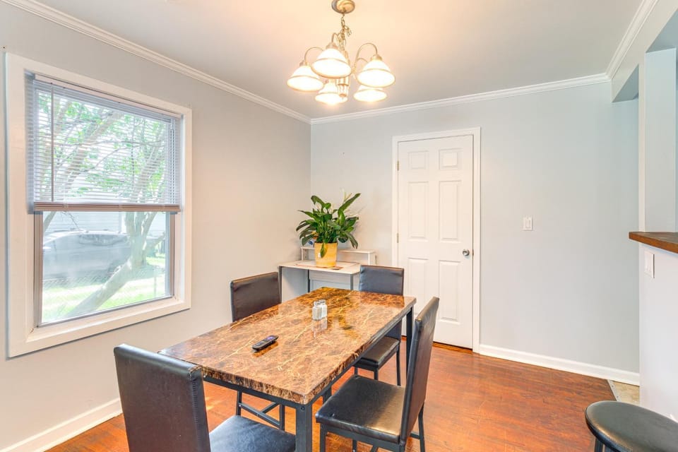 3 Mi to Historic Dtwn: Hopewell Home w/ Yard House in Chesterfield County