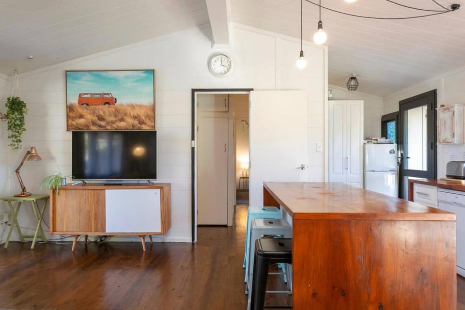 TV and multimedia, Kitchen or kitchenette, Dining area