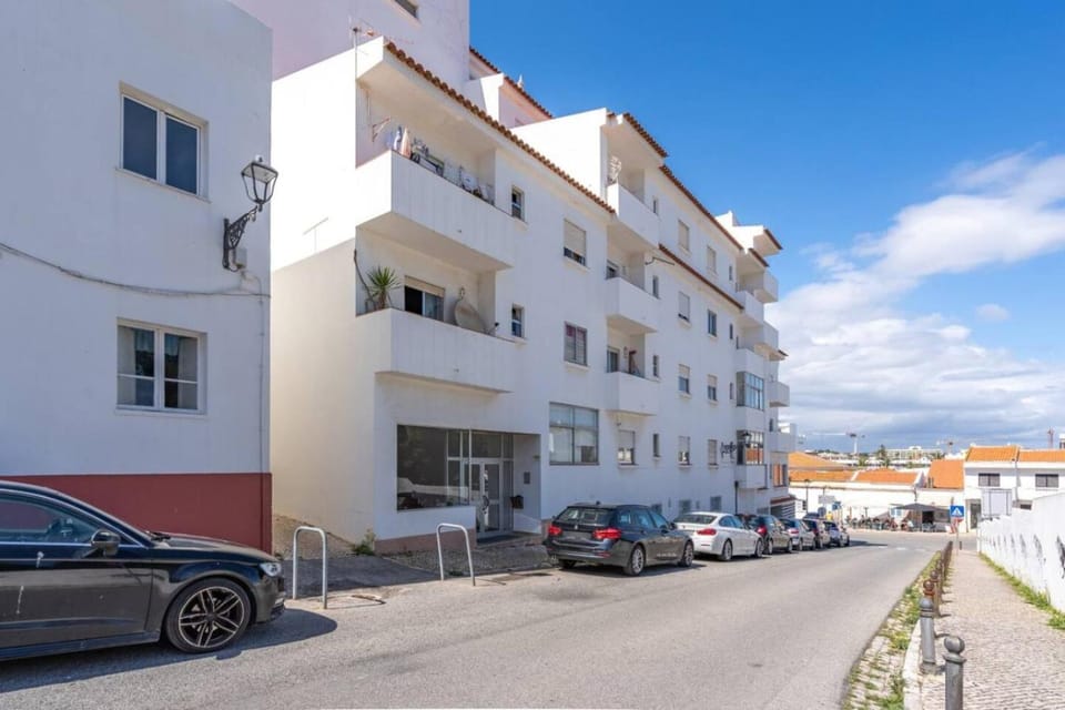 Property building, Street view
