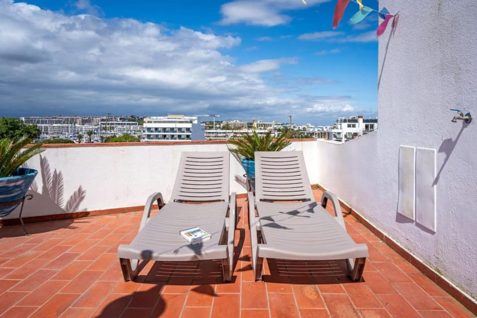View (from property/room), Balcony/Terrace, Balcony/Terrace, sunbed