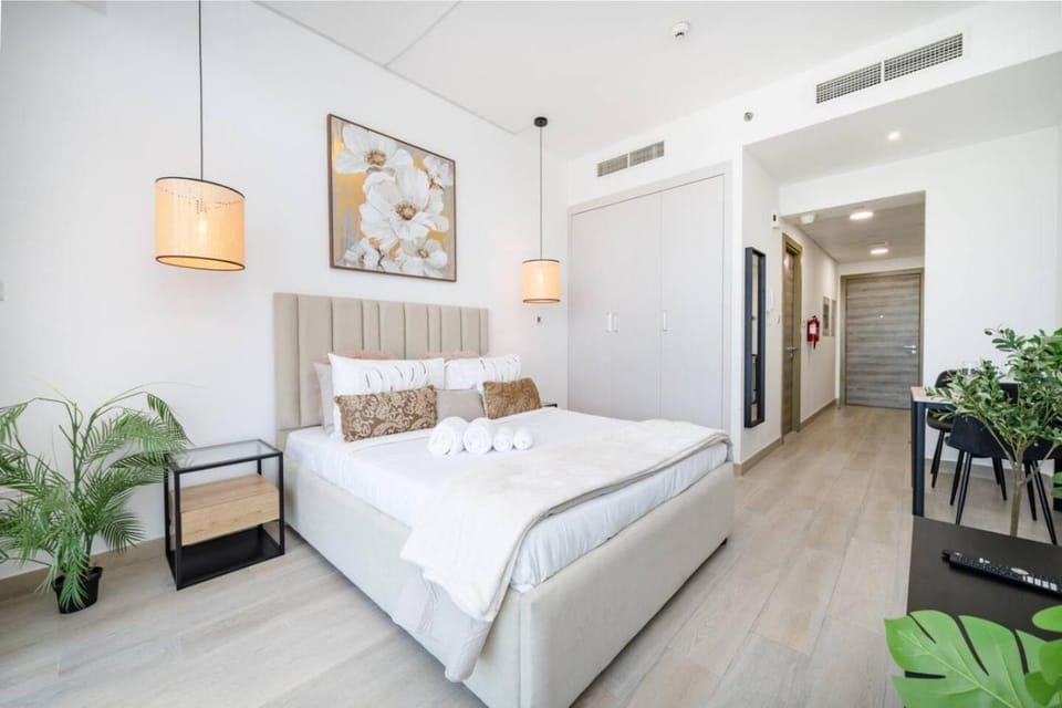 Bed, Living room, Photo of the whole room, Bedroom, air conditioner