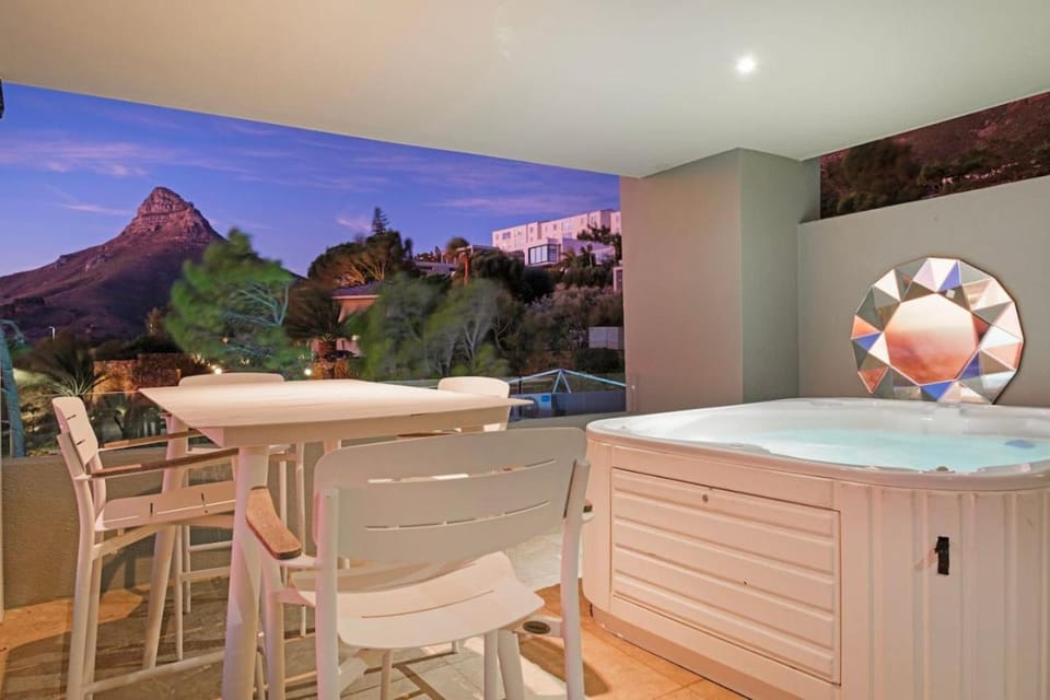 Hot Tub, Mountain view