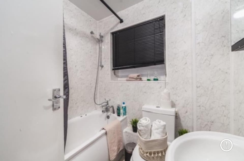 2BED Brick Lane residence Urban Escape Apartment in London Borough of Hackney