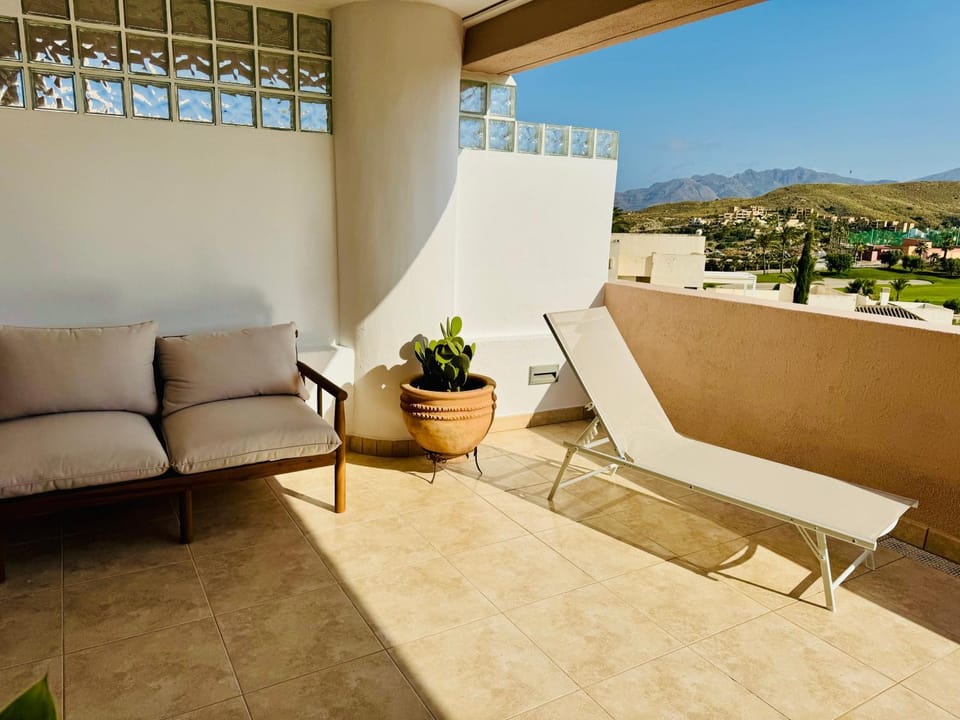 Day, Balcony/Terrace, Mountain view, sunbed
