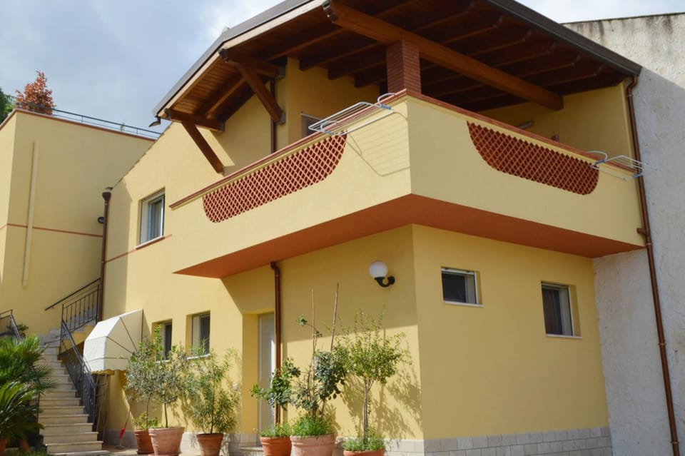 Property building, Facade/entrance, Off site