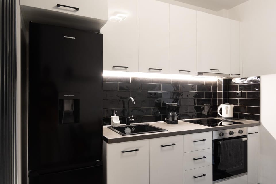 Kitchen or kitchenette, oven, stove