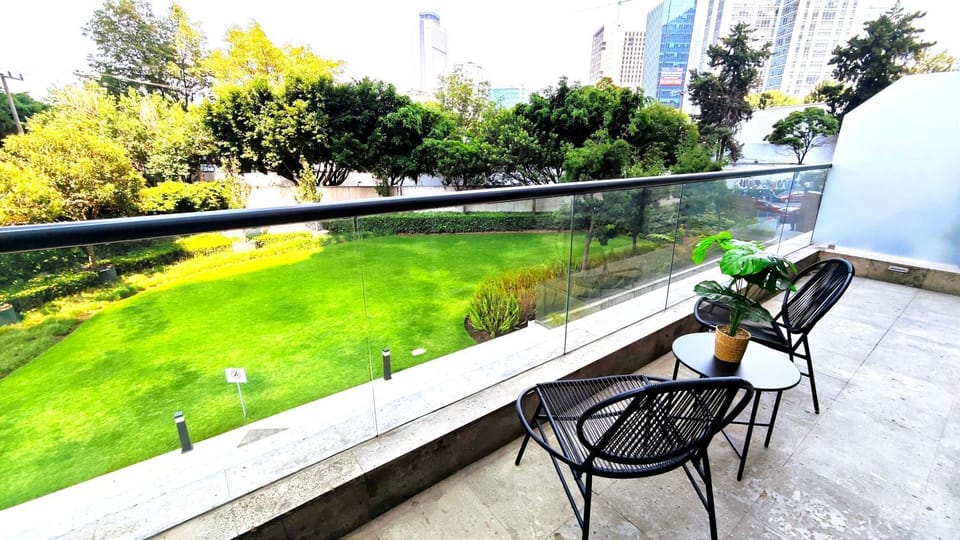World Cup Stay Pool, Gym, Parking & King Bed Apartment in Mexico City