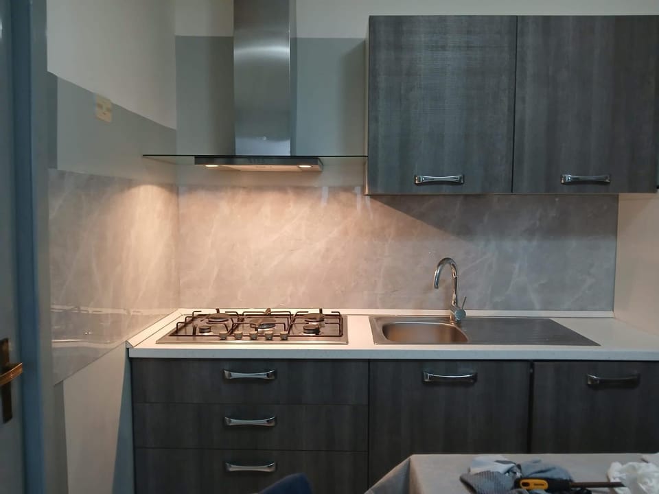 Kitchen or kitchenette, pet friendly, stove