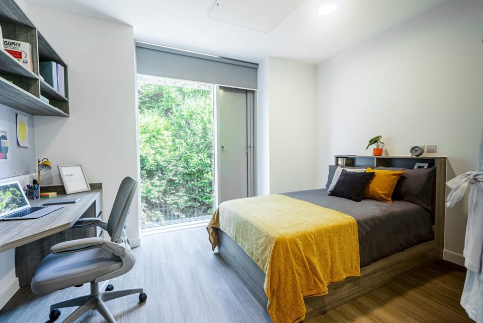 Bed, Bedroom