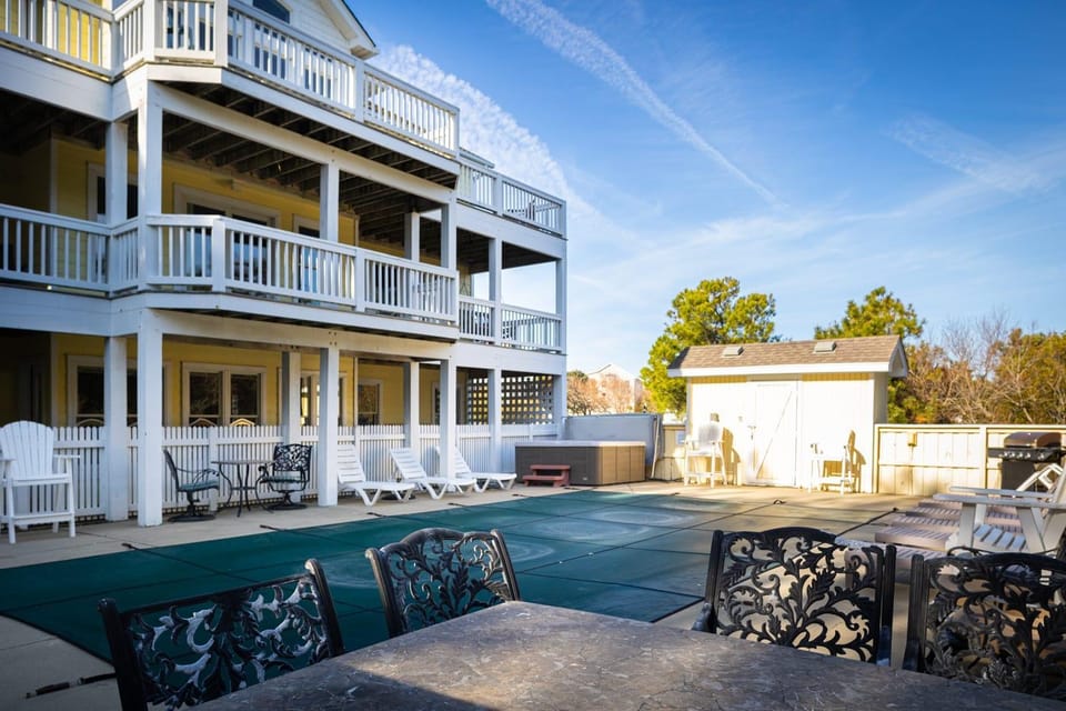 2min Walk to Beach Pool Spa Game Room Big Yard House in Corolla
