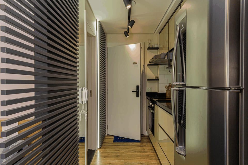 Kitchen or kitchenette, oven, stove