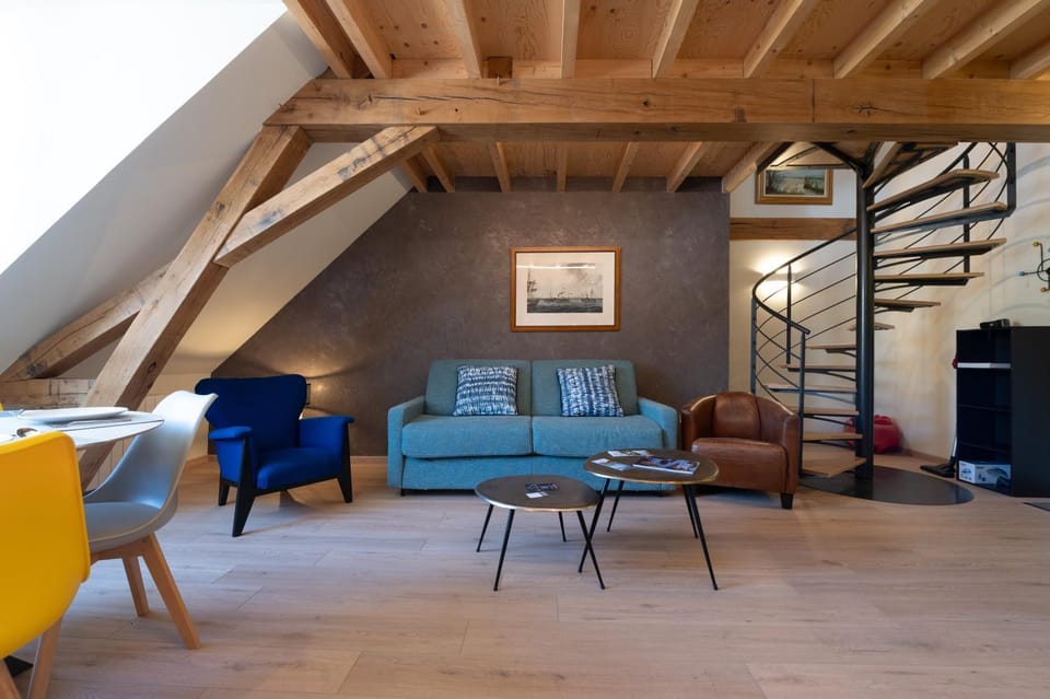 Property building, Living room