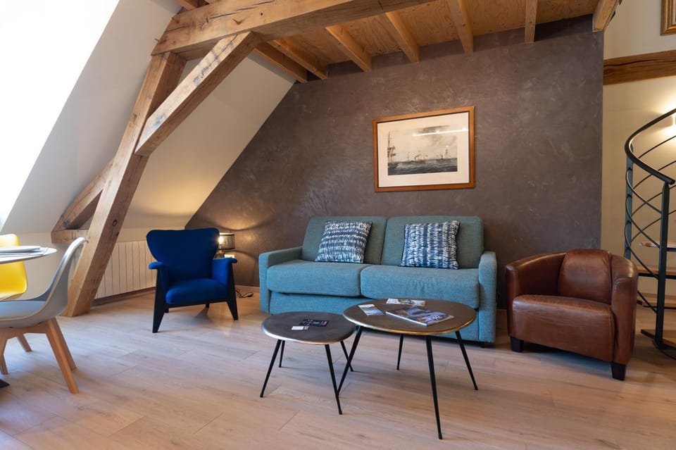 Property building, Living room