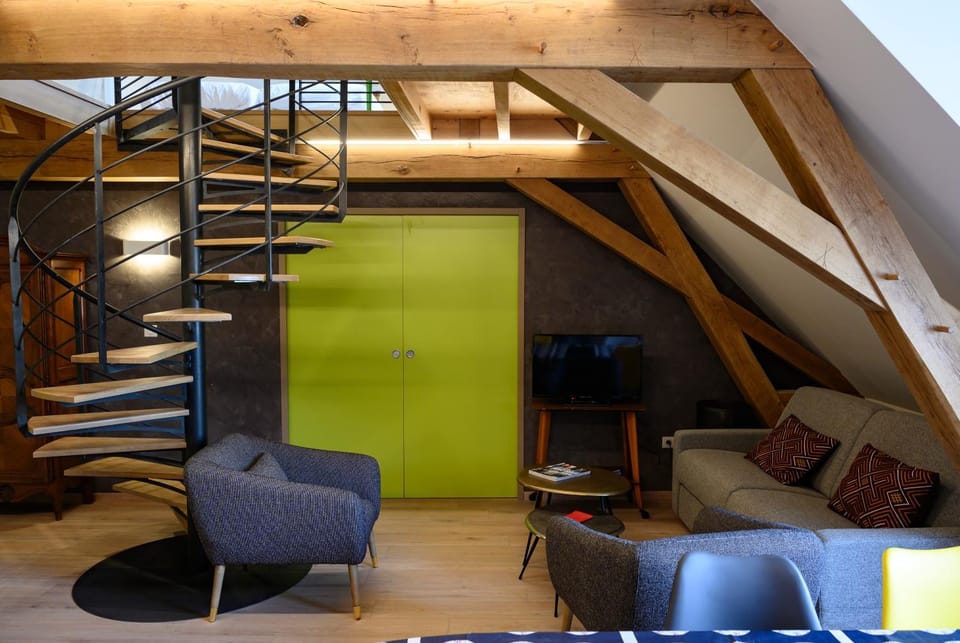 Property building, Living room