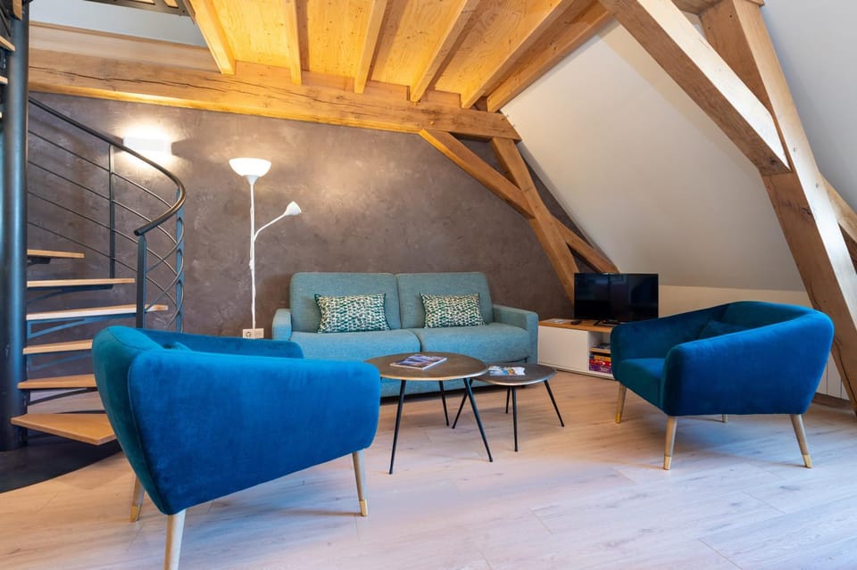 Property building, Living room