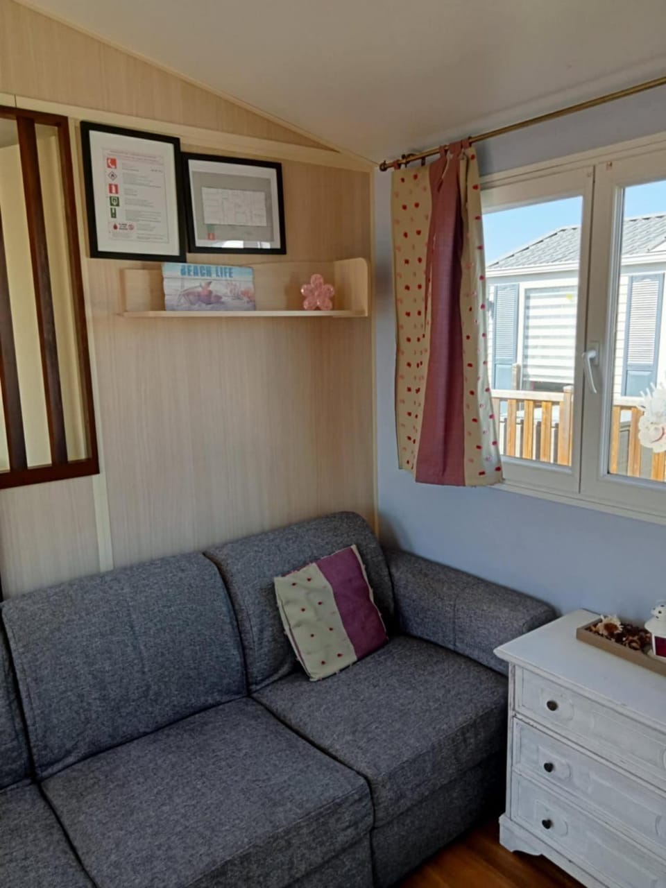 Vakantiechalet 2014 in Bredene 6 personen met grote tuin Apartment in Bredene