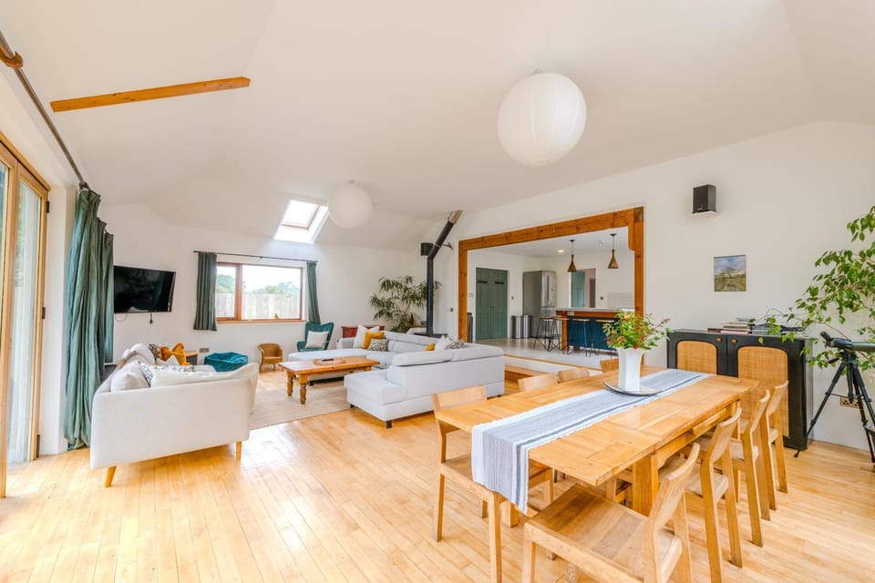 Spacious 7 bedroom retreat in peaceful location House in County Galway