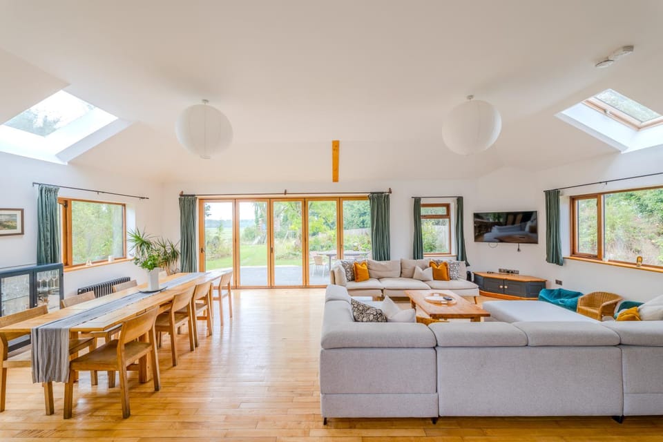 Spacious 7 bedroom retreat in peaceful location House in County Galway