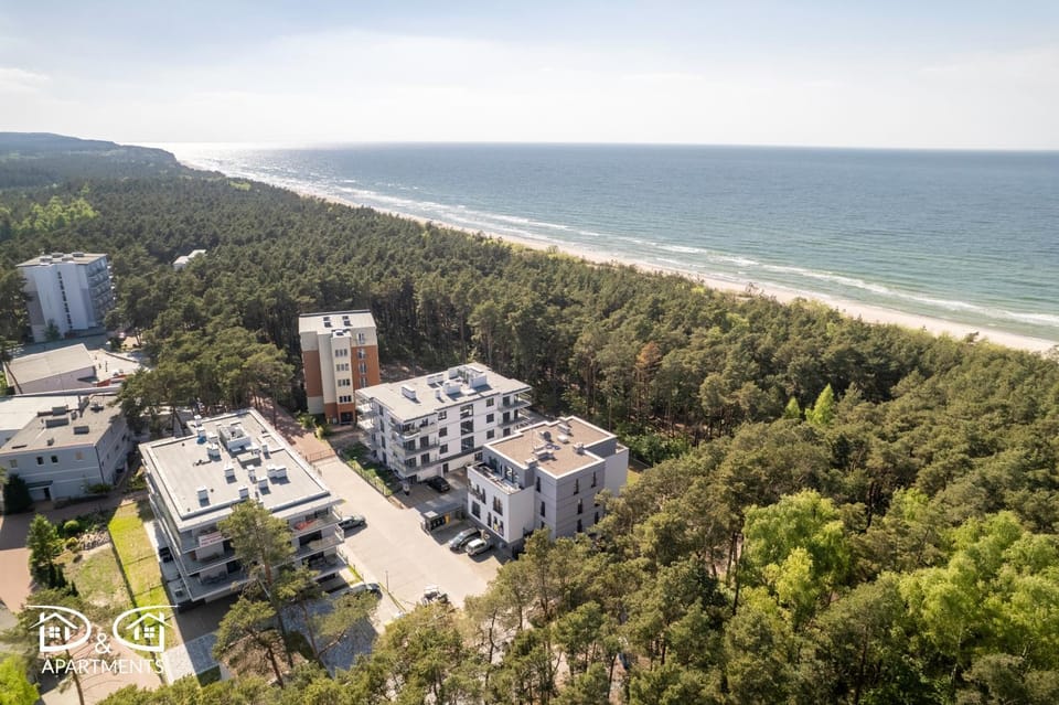 Property building, Neighbourhood, Natural landscape, Bird's eye view, Beach, Sea view