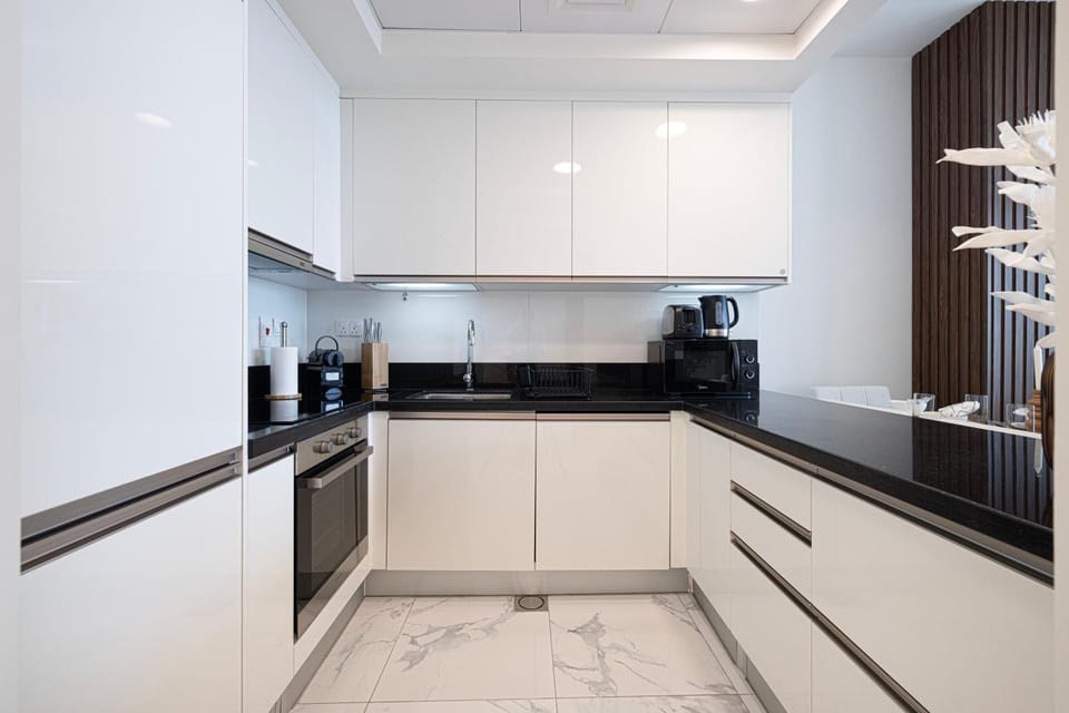 Kitchen or kitchenette, oven, stove