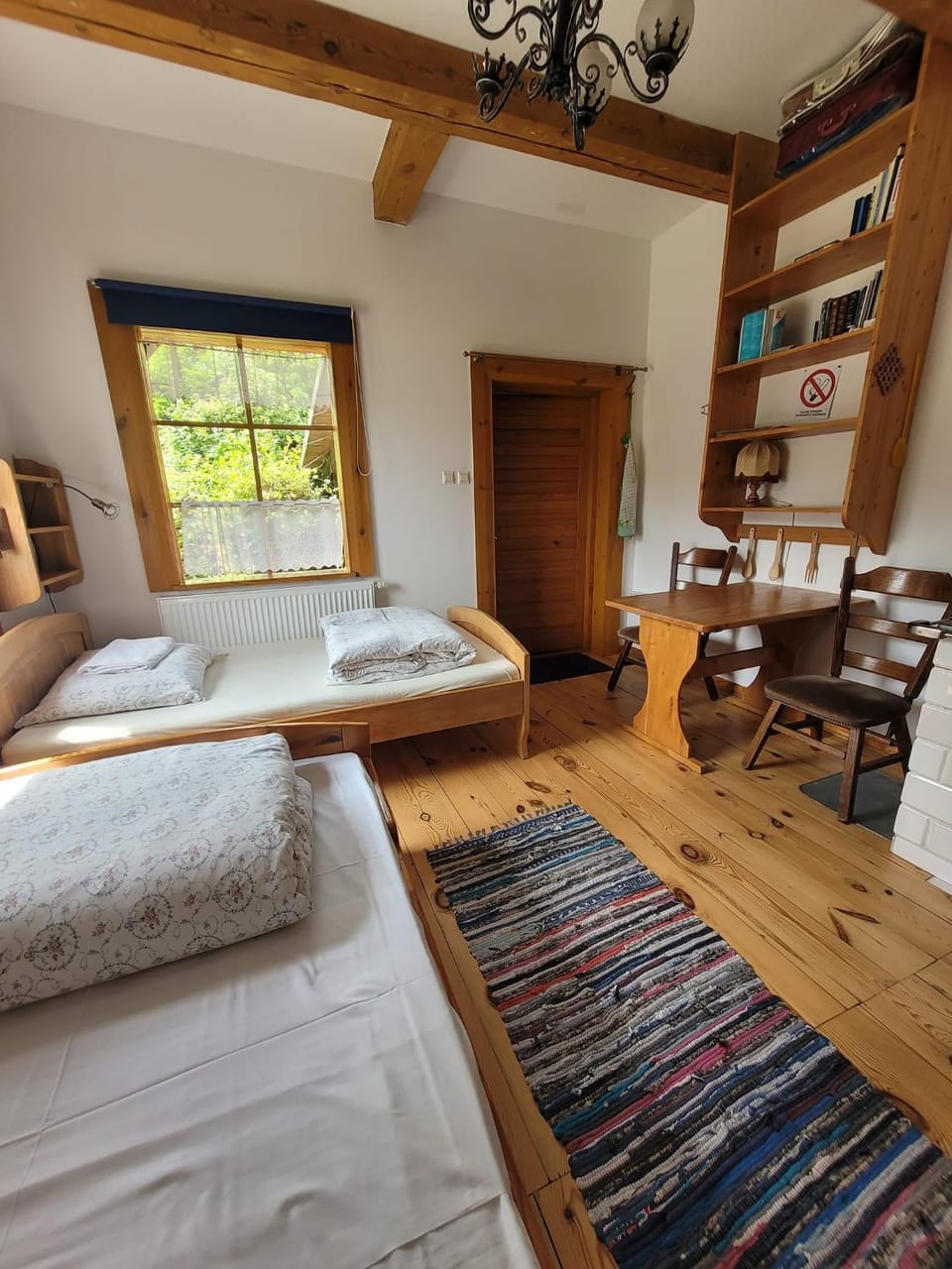 Bed, Photo of the whole room