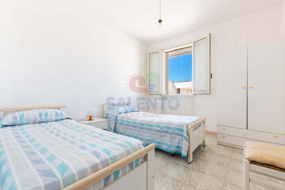 Bed, Photo of the whole room, Bedroom, towels, wardrobe