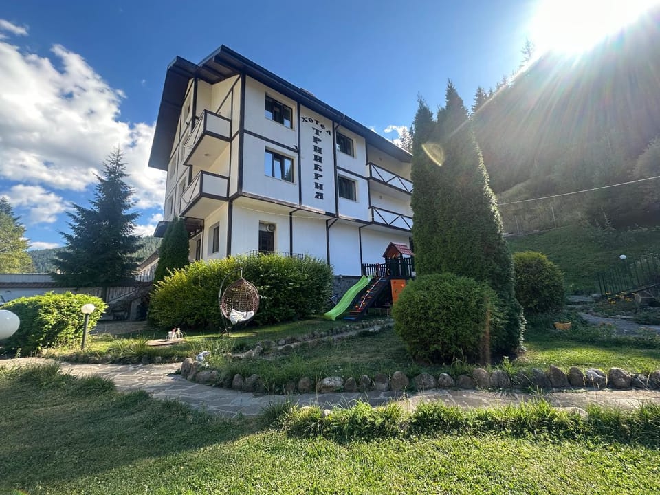 TRIIBRIA Guest house Bed and Breakfast in Bulgaria