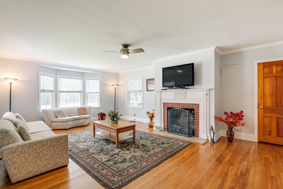 Home 1 Mi to Dtwn Conway: Great for Beach Days! House in South Carolina