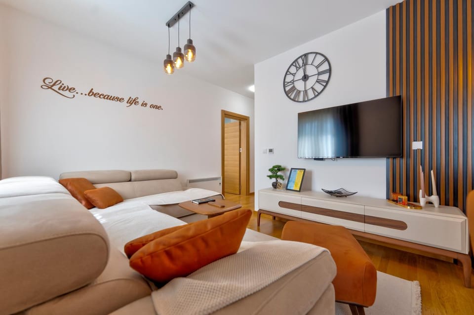 TV and multimedia, Living room