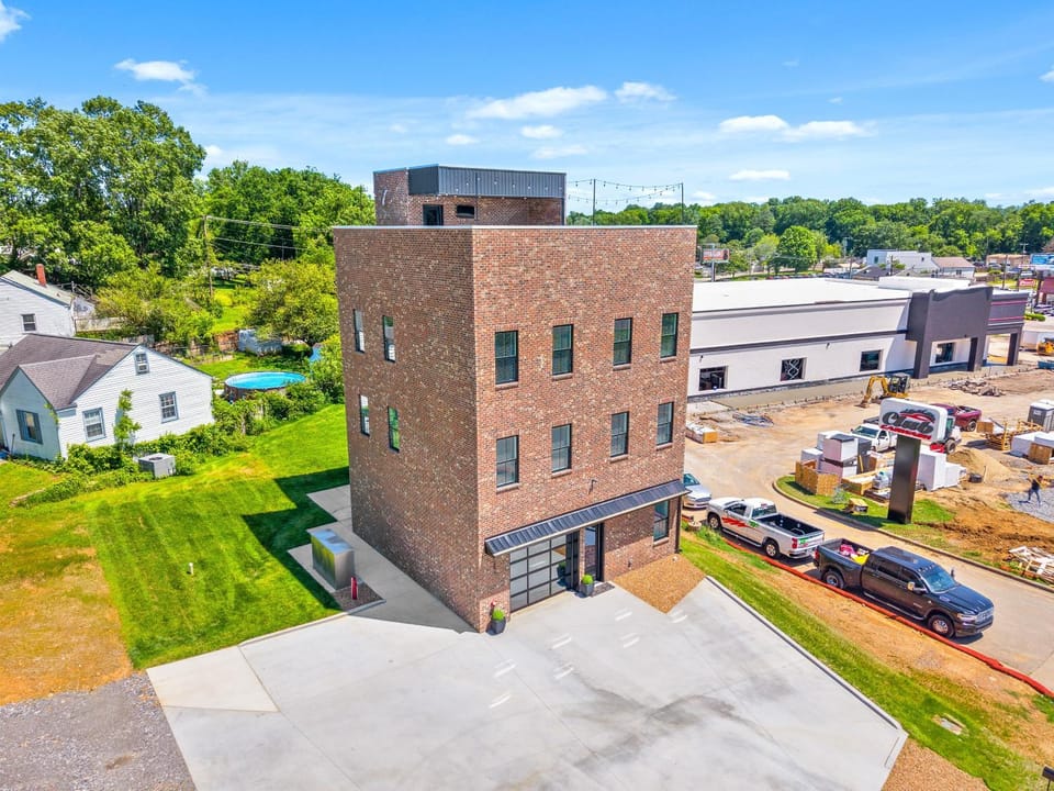 Queens Quarters at The Spot on 281 Liberty Pkwy Apartment in Clarksville