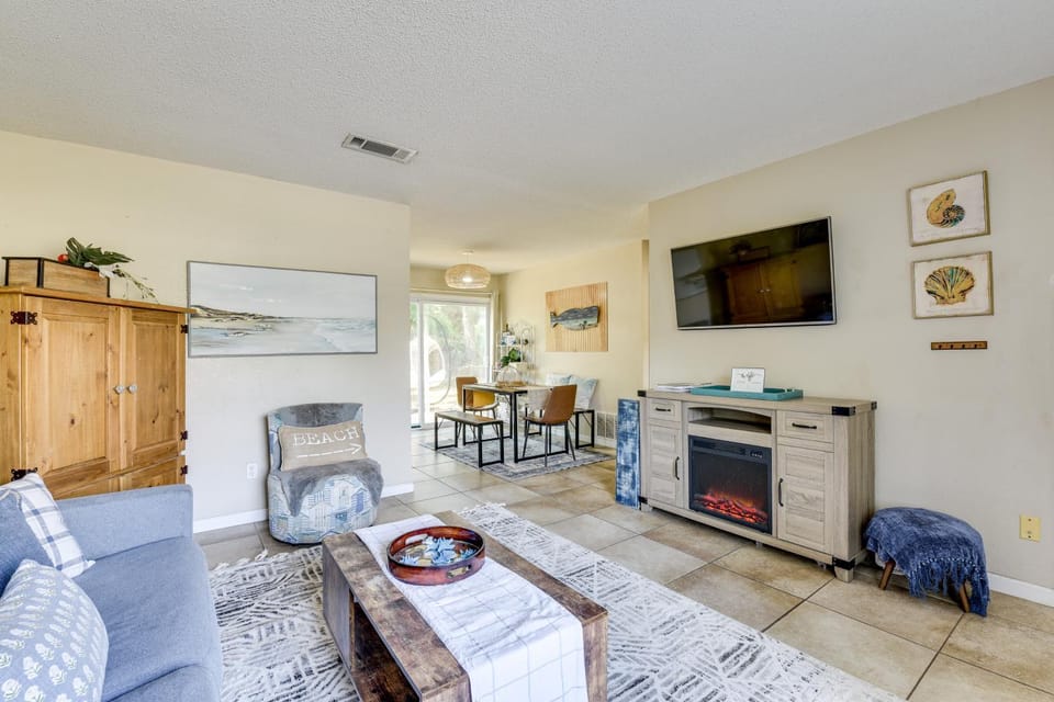 2 Mi to Beach | Relax by the Coast House in Fort Walton Beach