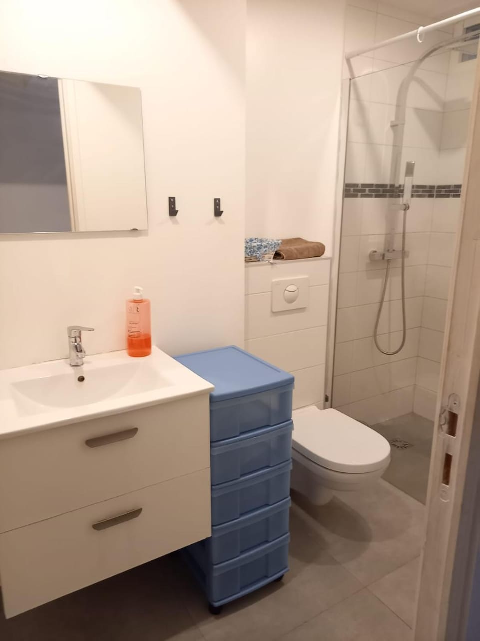 Shower, Toilet, Bathroom