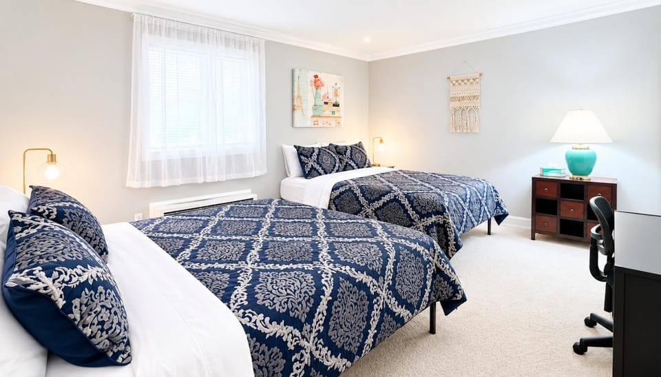 Day, View (from property/room), Bedroom, Family