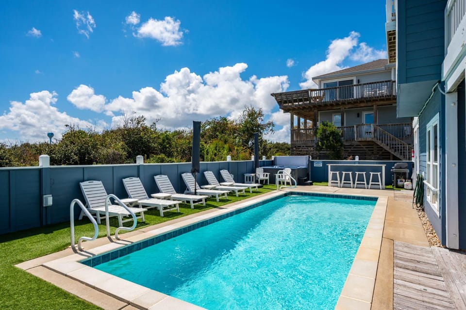 Luxury Semi-Oceanfront Escape with Private Pool House in Corolla