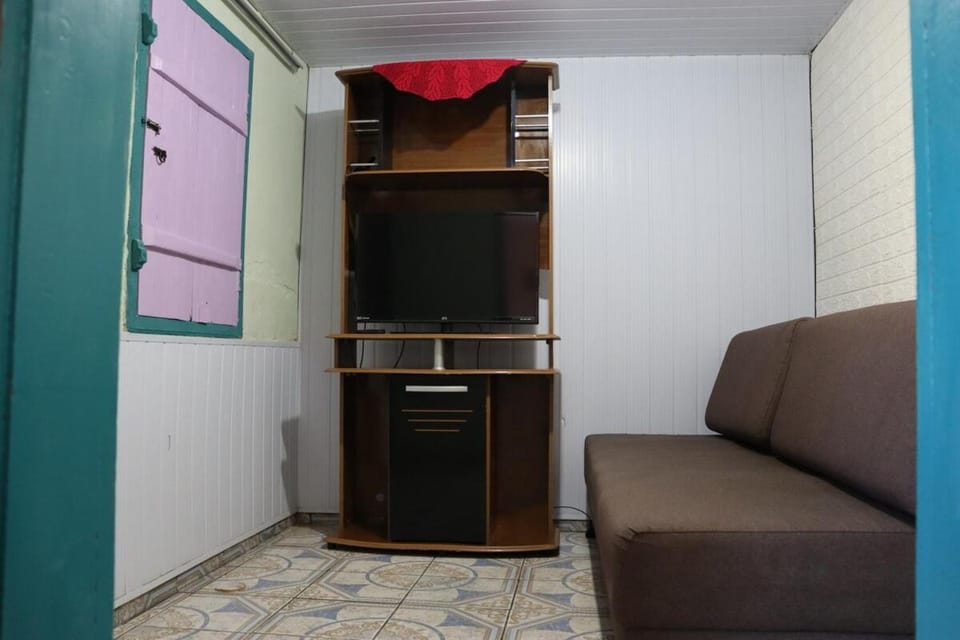 Communal lounge/ TV room, TV and multimedia, Living room, Seating area