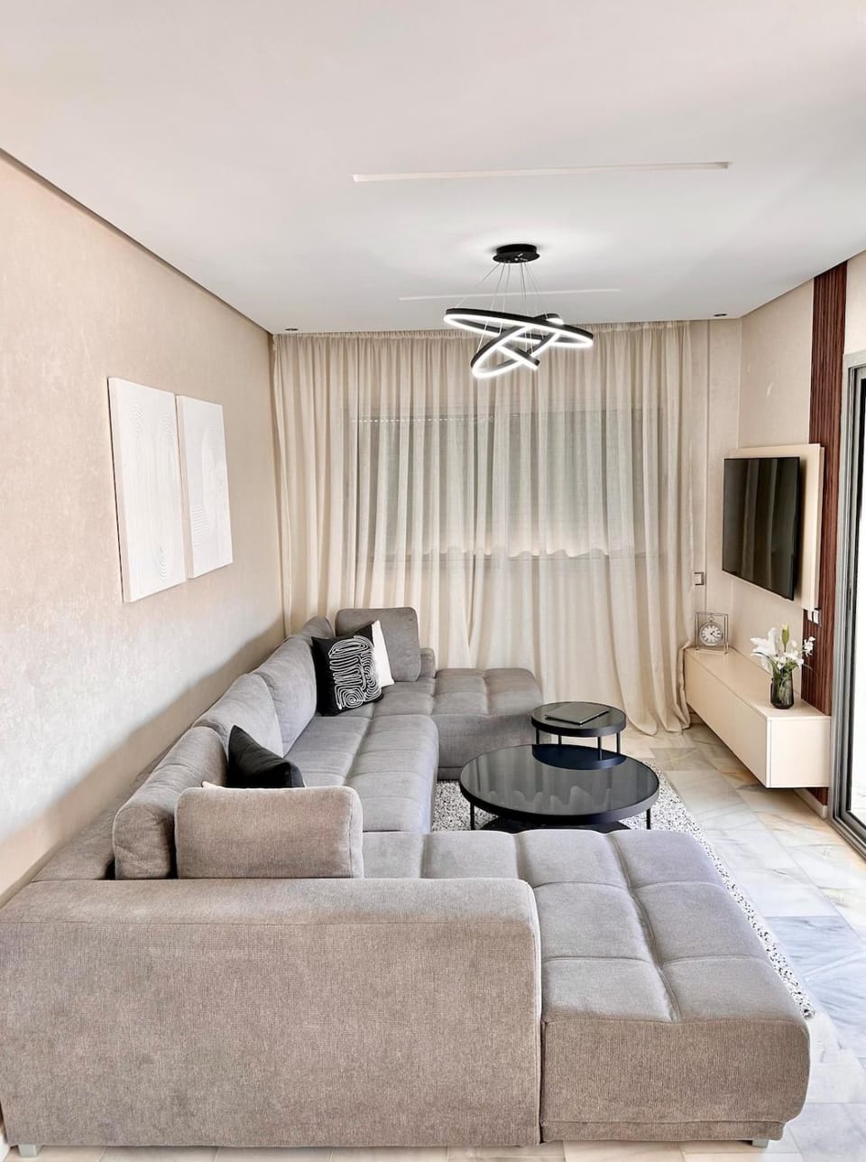 Communal lounge/ TV room, TV and multimedia, Living room, Seating area