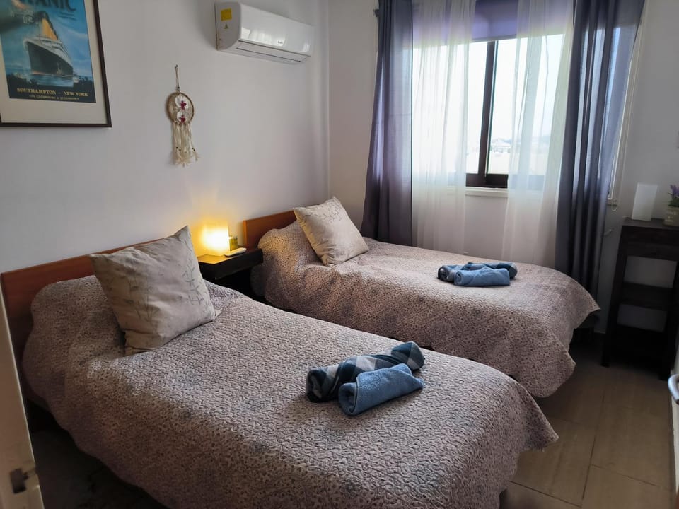 2 Bed Apartment Pool and Sea Views in Oroklini Apartment in Oroklini