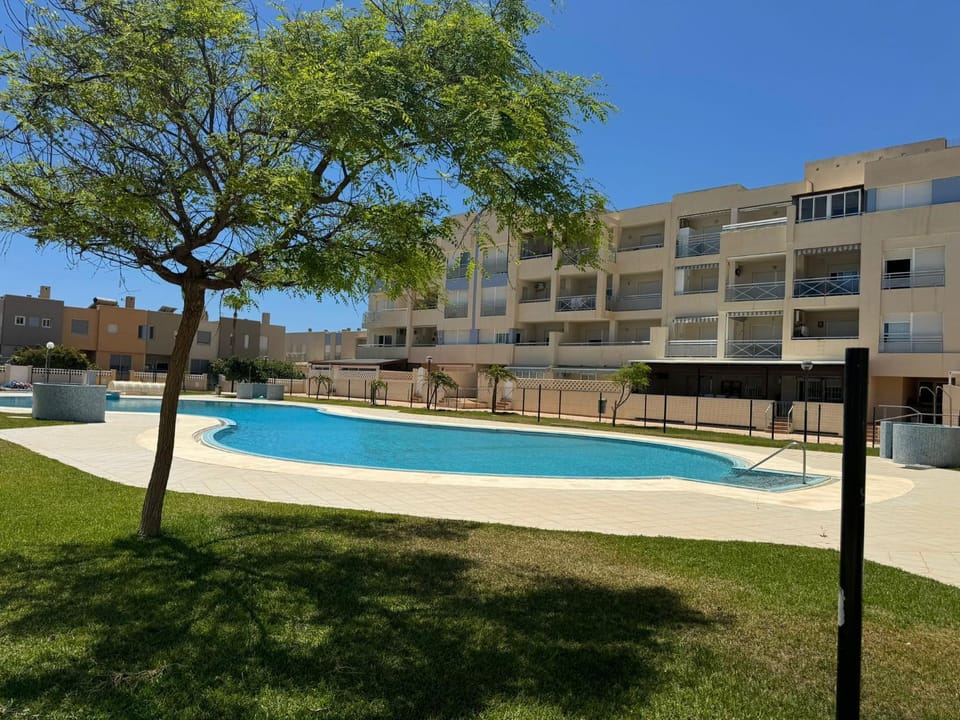Property building, Spring, Day, Natural landscape, Garden, Garden view, Pool view, Swimming pool, sunbed