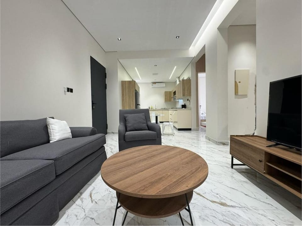 Communal lounge/ TV room, TV and multimedia, Living room, Seating area, Evening entertainment