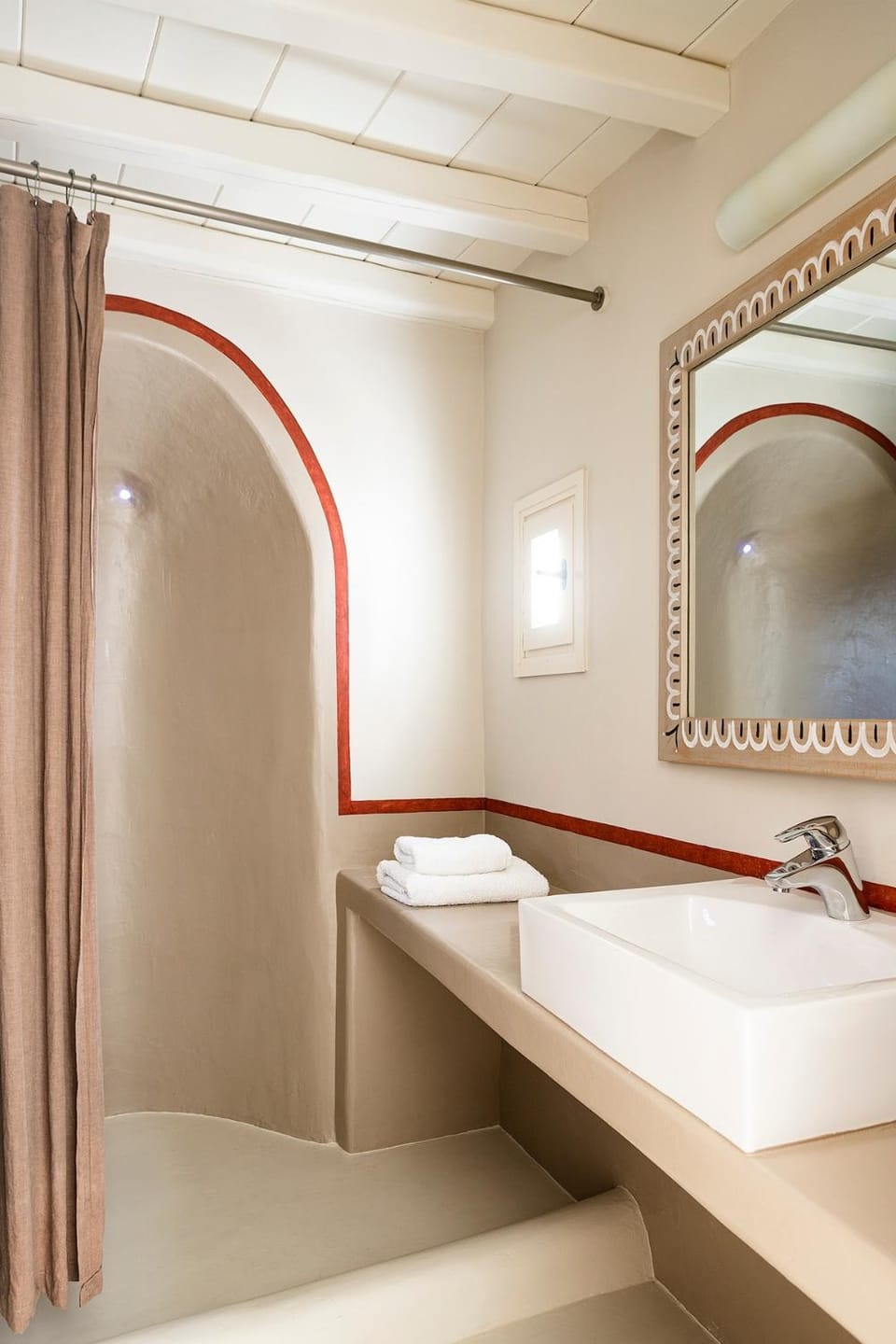 Villa Theasis - LLB Villas - Sea and Sunset View Villa in Mykonos, Mikonos 846 00, Greece