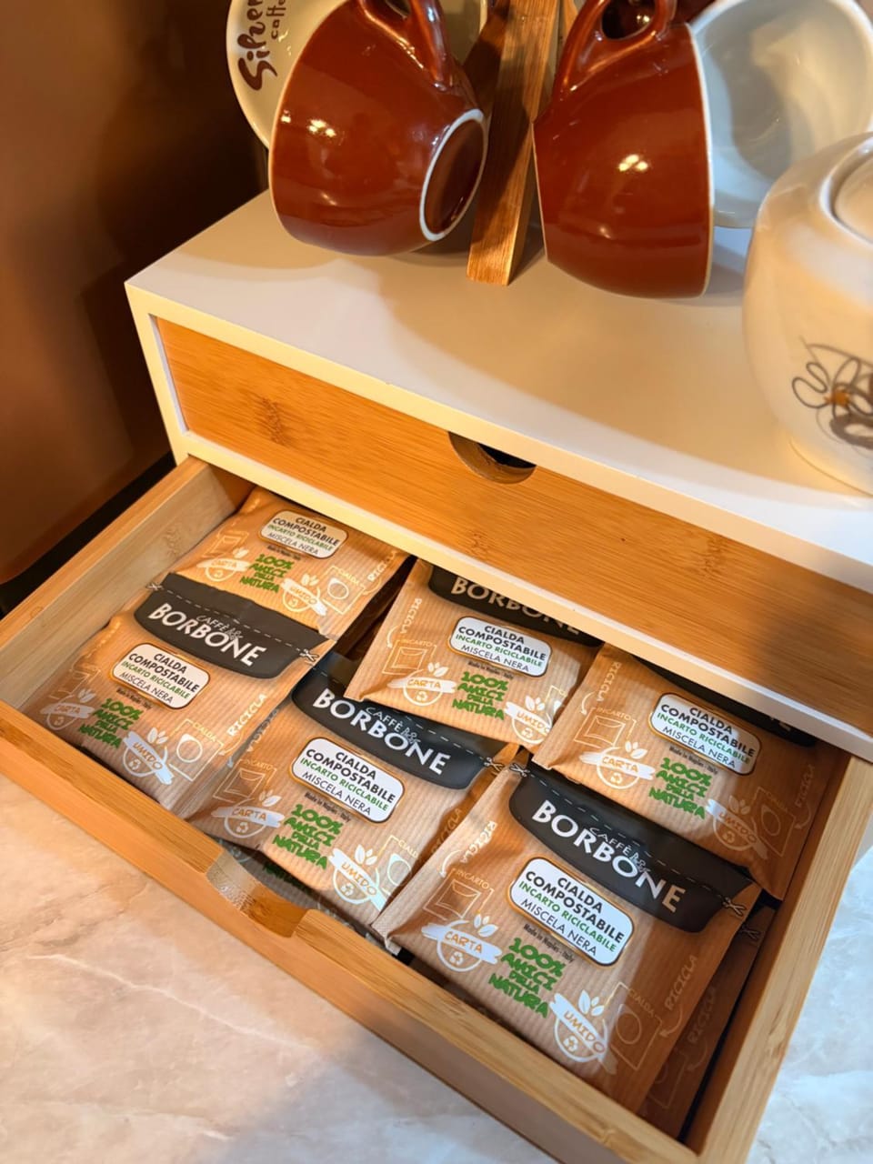 Coffee/tea facilities