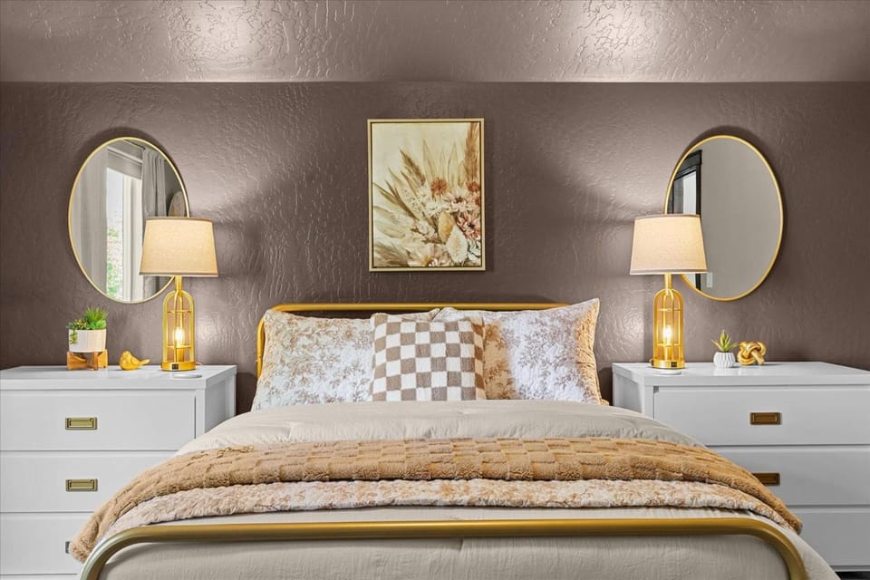 Winston's Luxurious Retreat House in Dalton Gardens