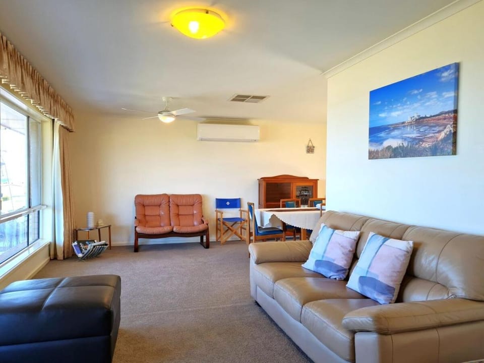 Bellavista House in Ardrossan