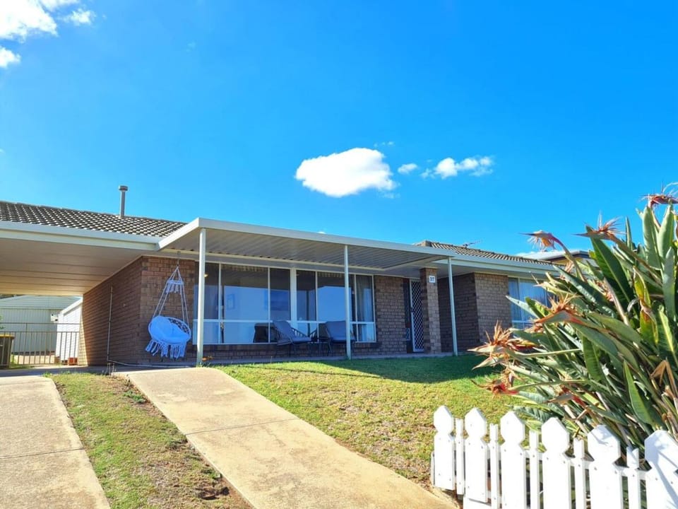 Bellavista House in Ardrossan
