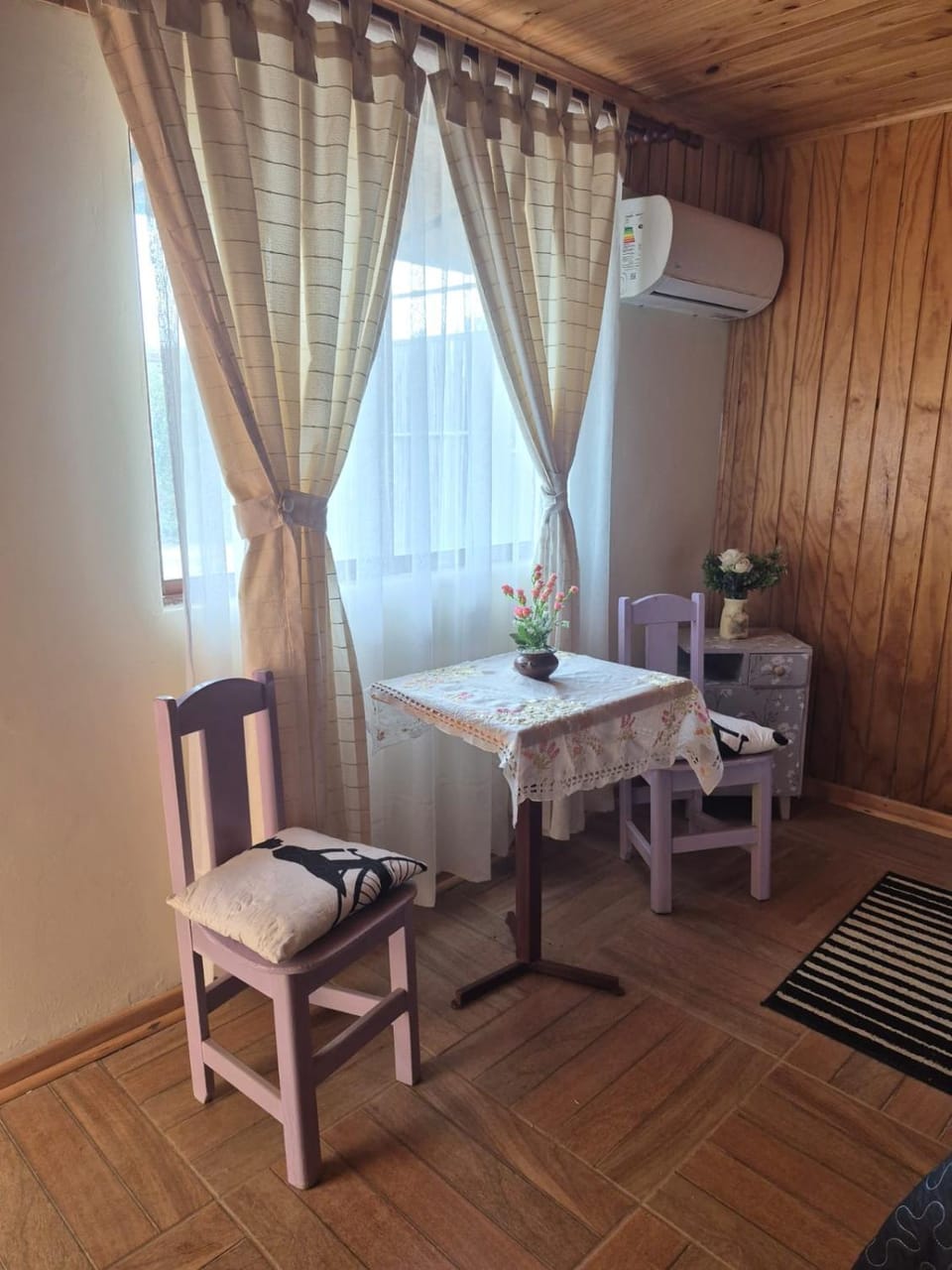 Living room, air conditioner