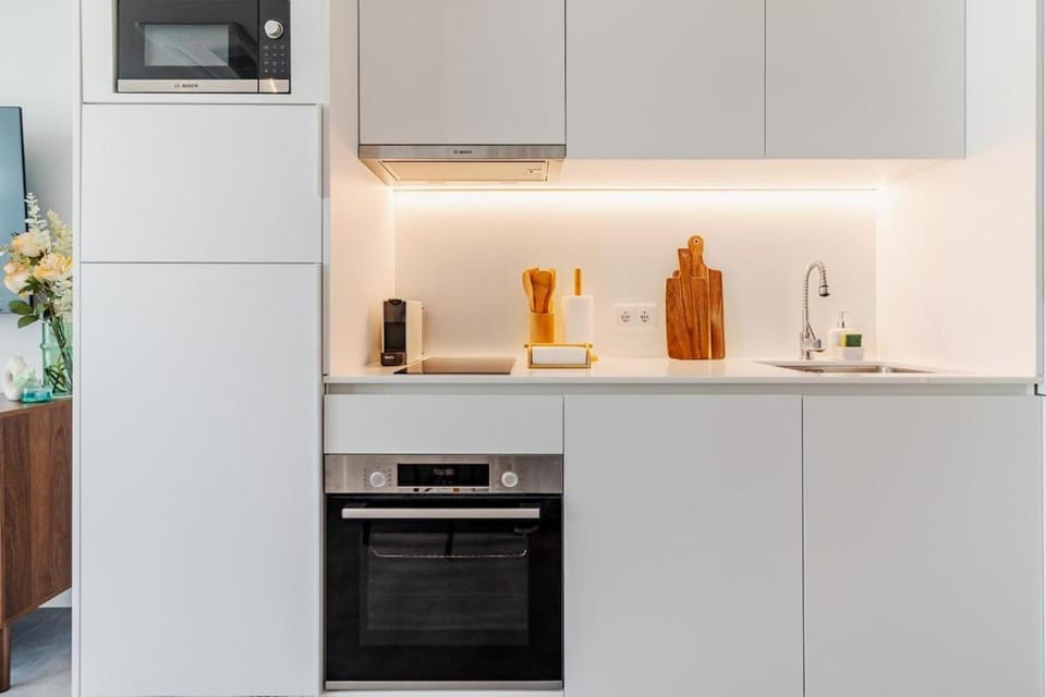 Kitchen or kitchenette, oven, stove